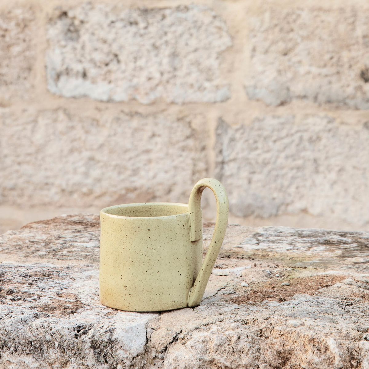 Flow Mug - Yellow Speckle-2