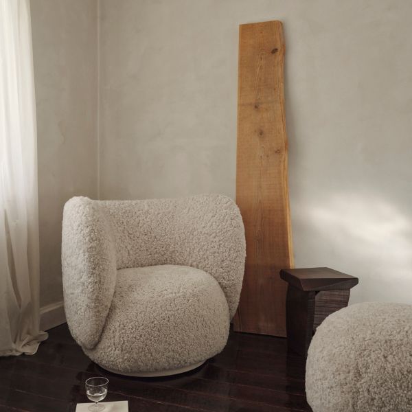 Rico Lounge Chair - Sheepskin-Moonlight